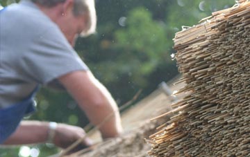 professional Smythes Green thatchers